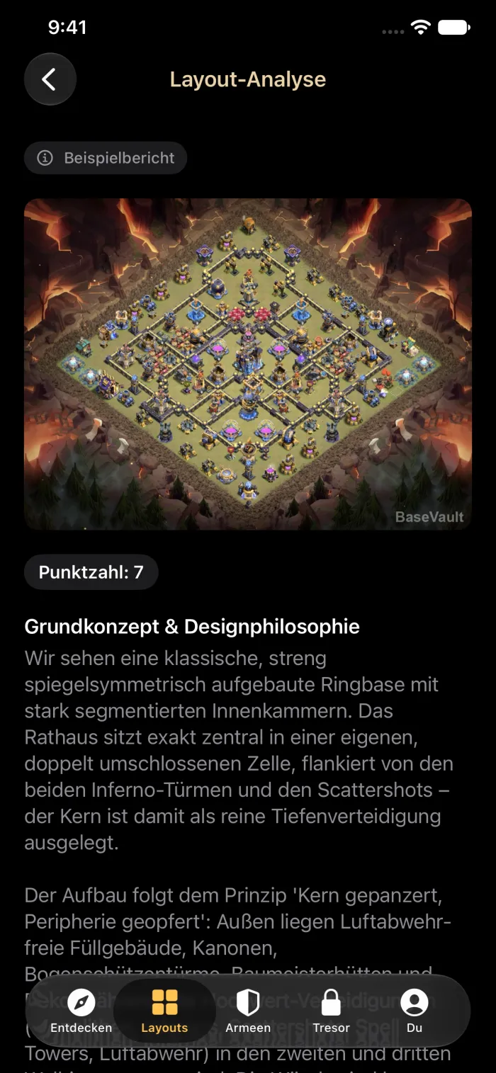Ein KI-Bericht „Layout-Analyse“, der eine Kriegsbase für Rathaus 18 bewertet und ihren Aufbau erklärt